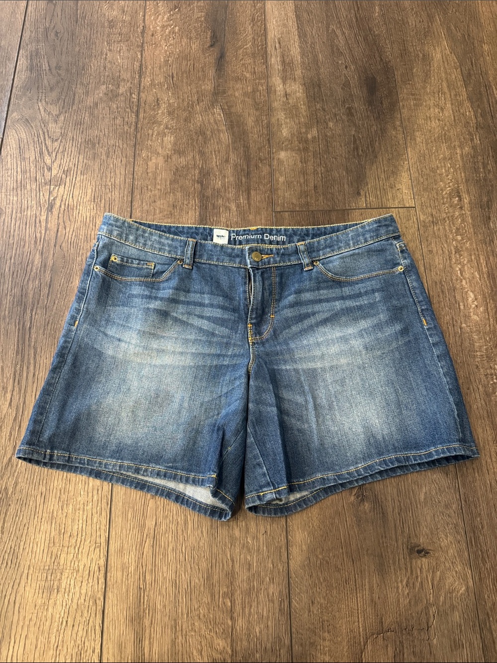 Massimo Medium Wash Blue Denim Shorts